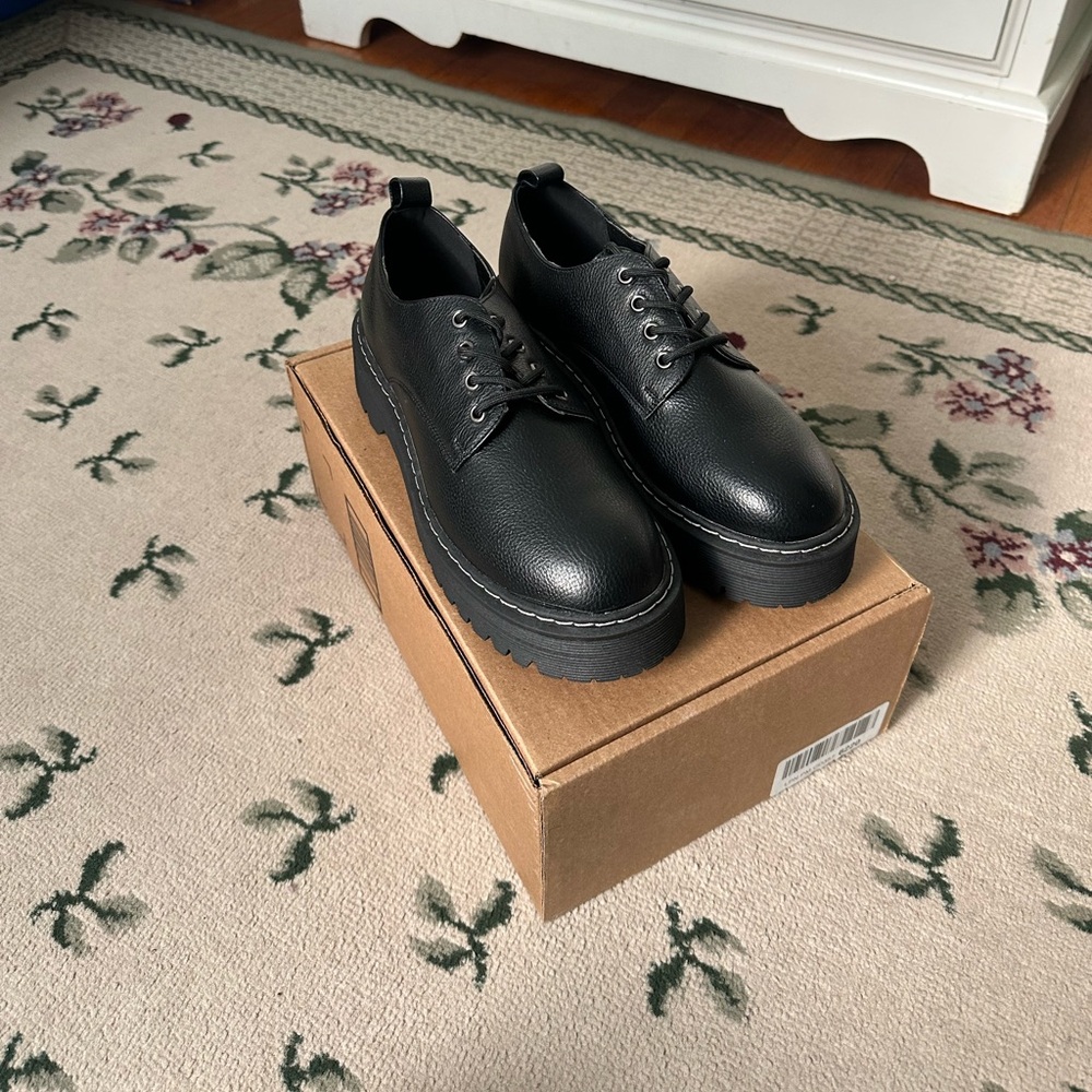 Dress Shoes/Boots